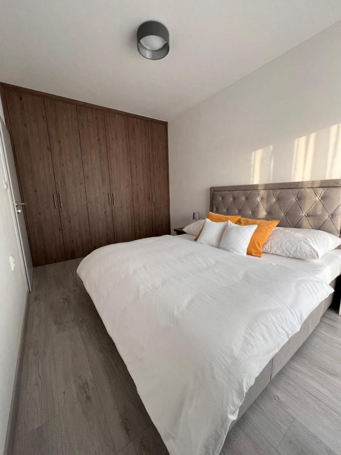 Rivapark Apartman Dunaszerdahely Kültér fotó