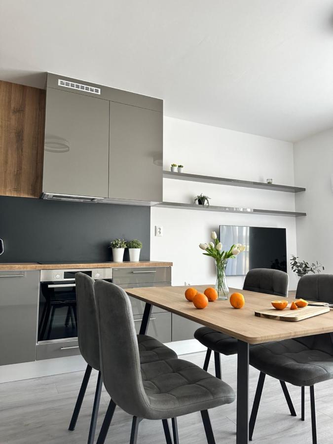 Rivapark Apartman Dunaszerdahely Kültér fotó